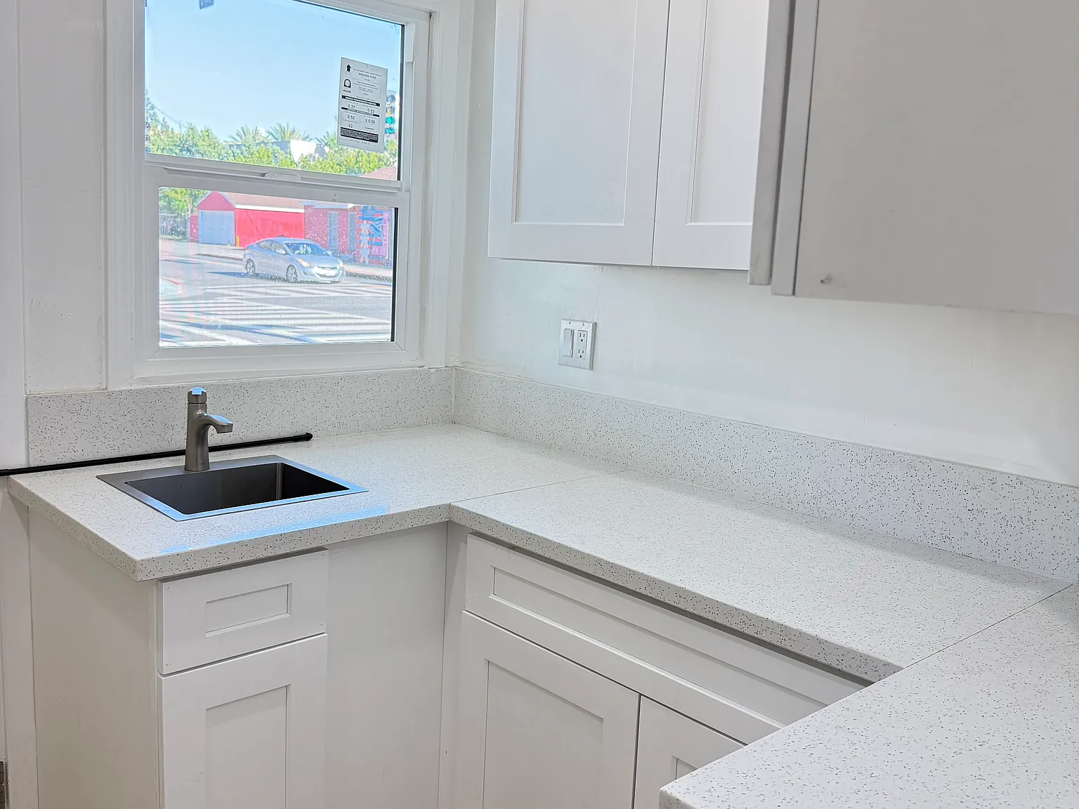 Studio, 280 sqft, $1,750 — Photo 2