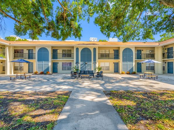 155 E Davis Blvd APT 3