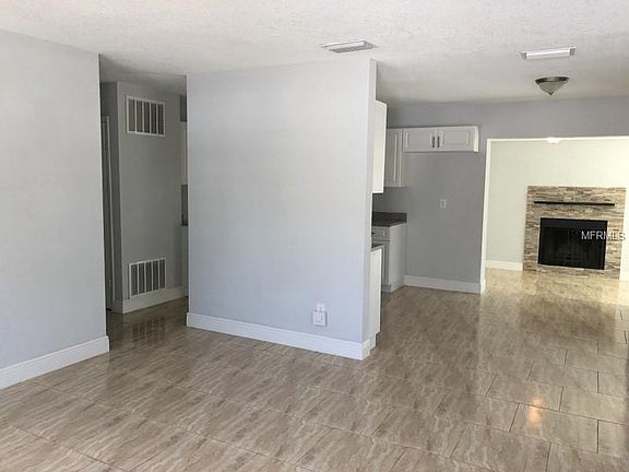 4th image of 3112 W Woodlawn Ave