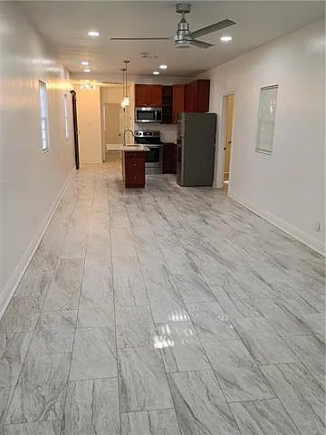 3 bed, 2.0 bath, 1048 sqft, $1,850 — Photo 4