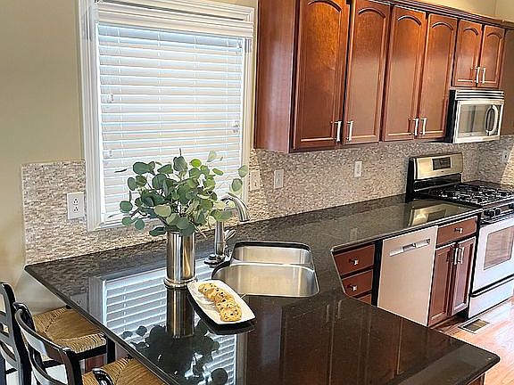 Kitchen Peninsula 