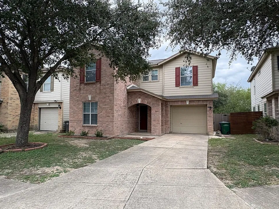 4915 Bear Wood