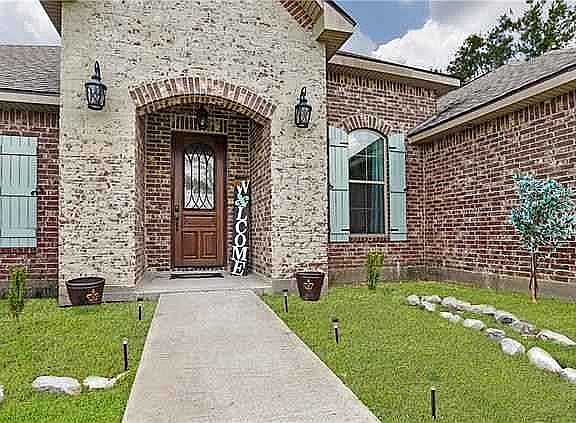 3rd image of 517 Morningstar Dr