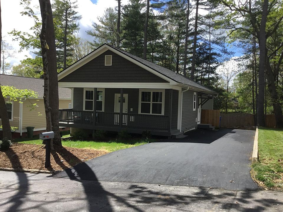 1st image of 552 Toms Hill Dr