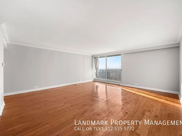 6033 N Sheridan Rd #35D — Photo 6