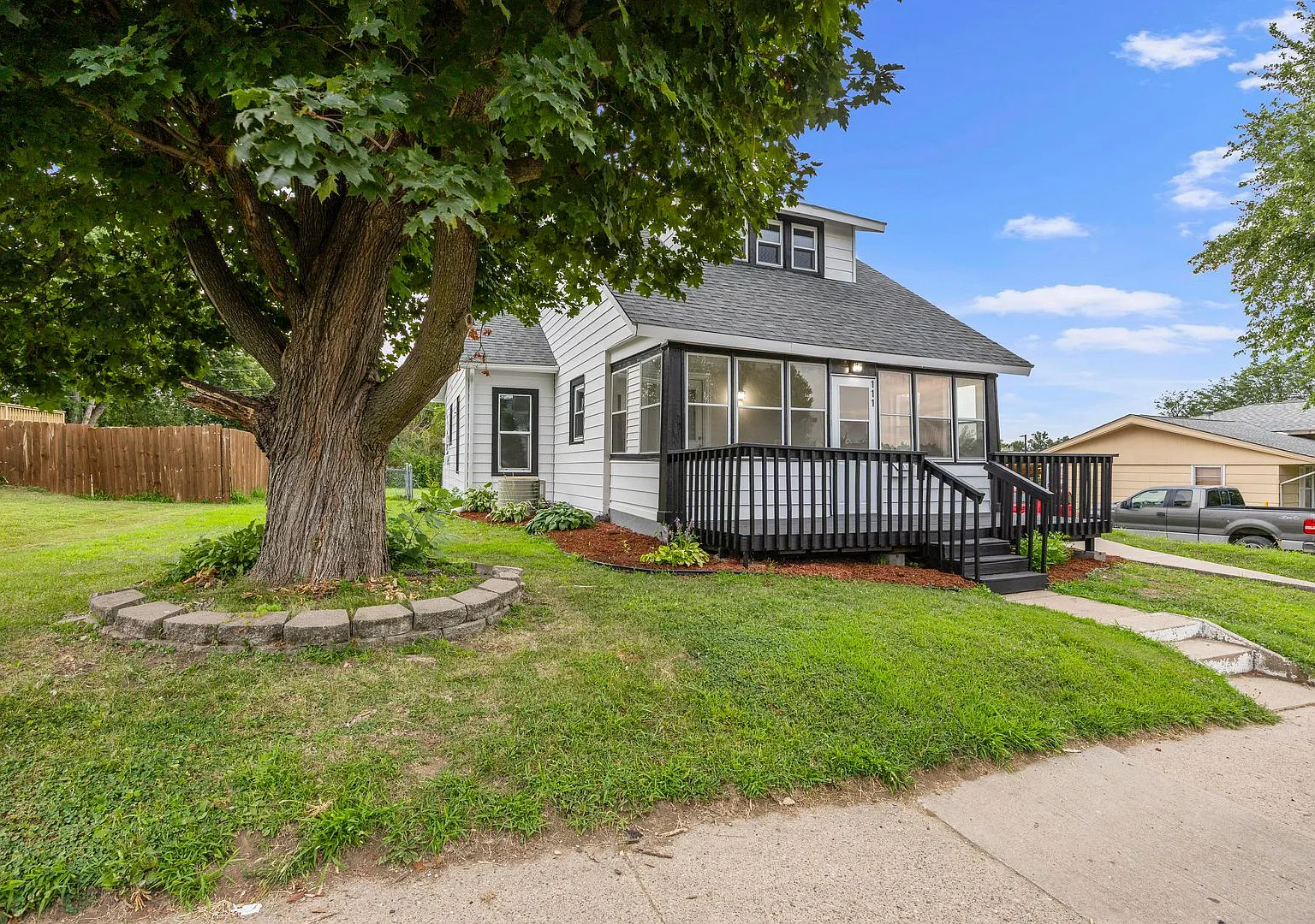 Remodeled 3-bedroom, 1-bath home in Marshalltown, IA — Photo 3