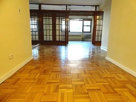 Rented by R New York | media 15