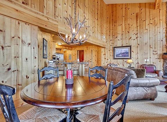 5th image of 2550 Deer Valley Dr E #301