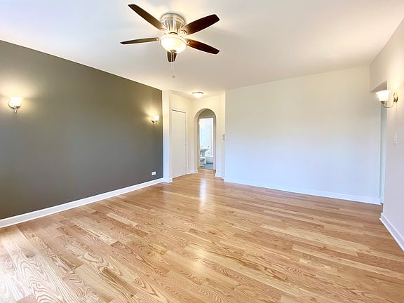 5th image of 1628 W Lunt Ave #1A