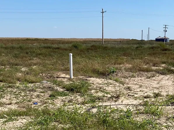 470 Camden, Garden City, KS 67846