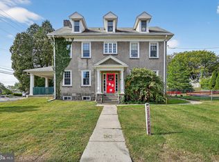 223 E Park Rd, Havertown, PA 19083