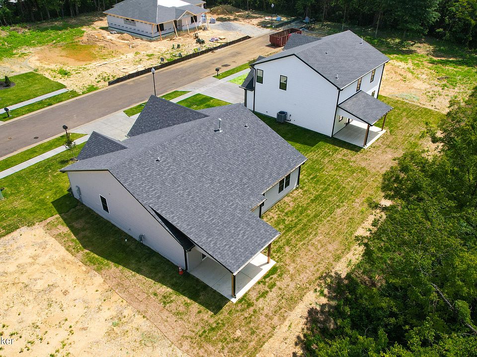1st image of 8207 Roseborough Rd