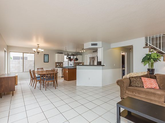 4th image of 2128 E Palomino Dr