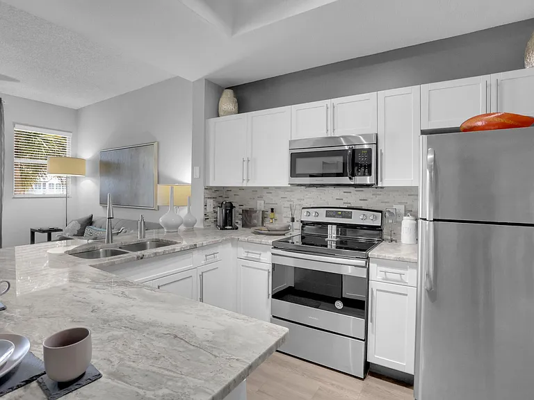St. Tropez Townhomes & Villas — Photo 42