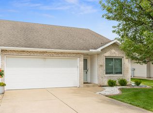 739 Blue Jay Way, Dyer, IN 46311