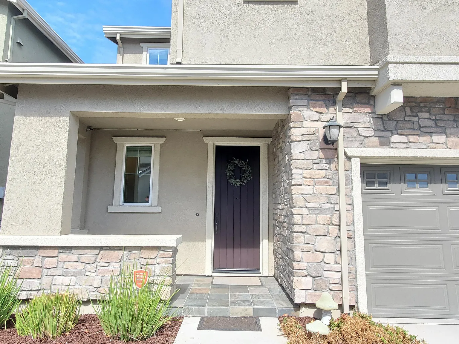 3 bed, 2.5 bath, 1862 sqft, $4,250 — Photo 2