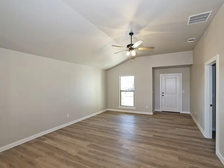 6669 Athens St — Photo 4