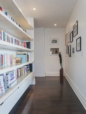 Sold by Sotheby's International Realty | media 32