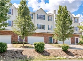 650 Tall Oak Blvd NW, Christiansburg, VA 24073