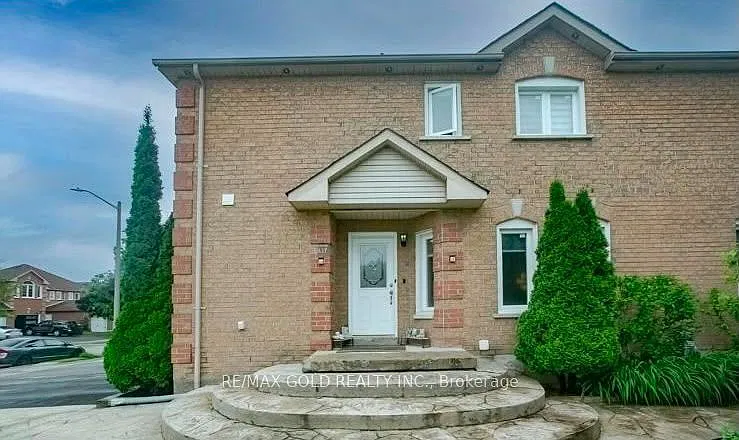 3 bed, $3,000 — Photo 4