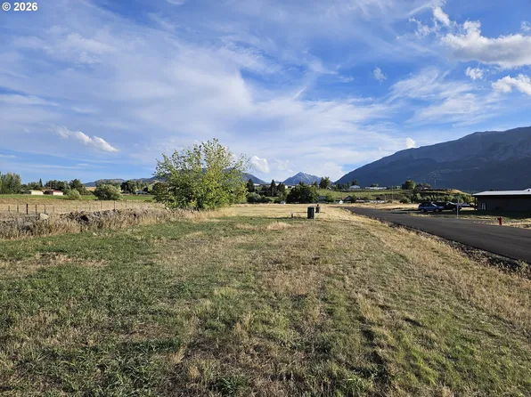 702 N Simeon, Joseph, OR 97846