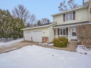 901 McCarty St NW, Walker, MI 49544