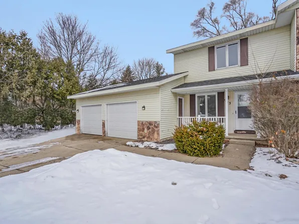 901 McCarty St NW, Walker, MI 49544