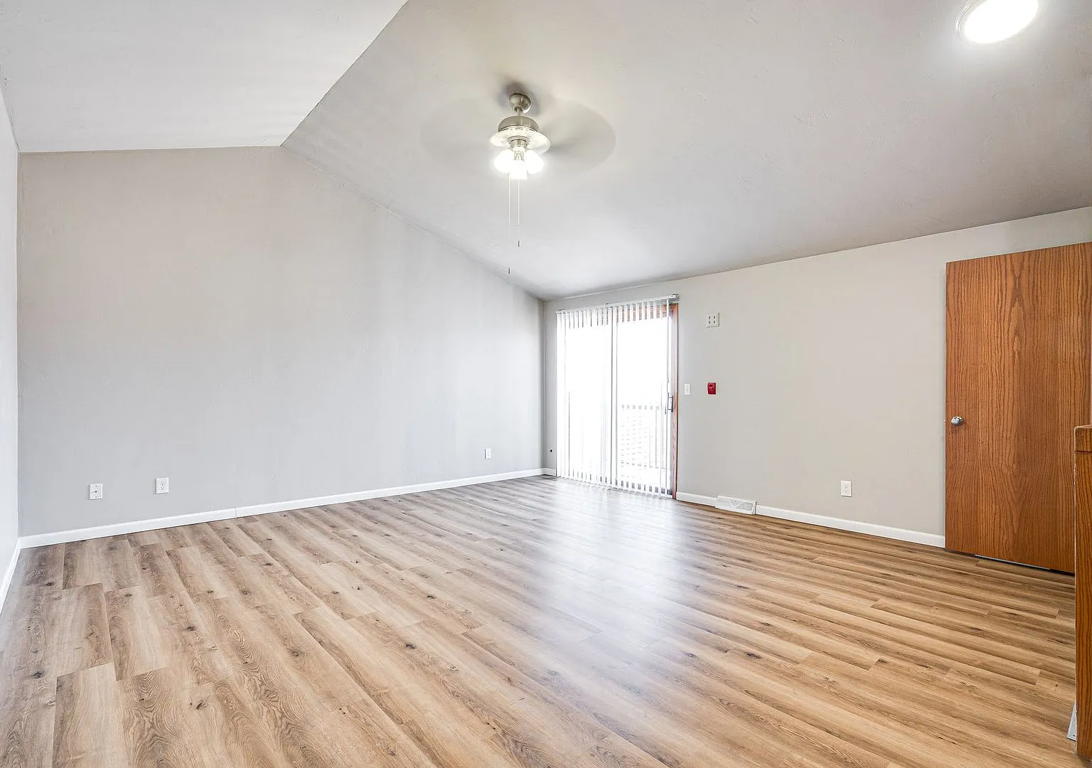 Allouez Townhomes — Photo 3