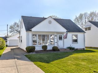 406 E 308th St, Willowick, OH 44095