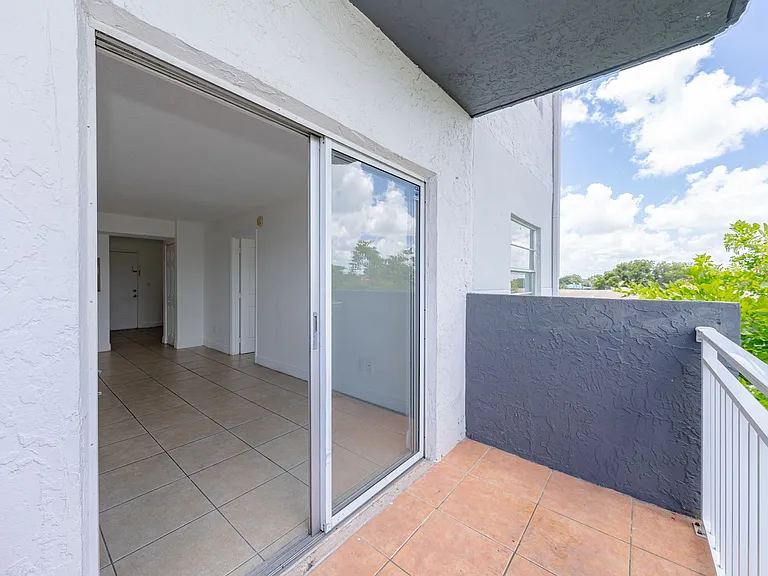 Montego Bay Apartments- 1095 W 77 St Hialeah, FL 33014 — Photo 12