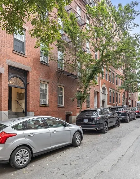 61 W Cedar St #FURNISHED — Photo 17