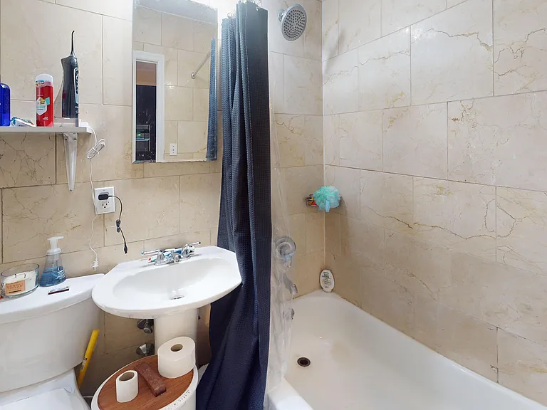 90 W 3rd St #3D — Photo 9