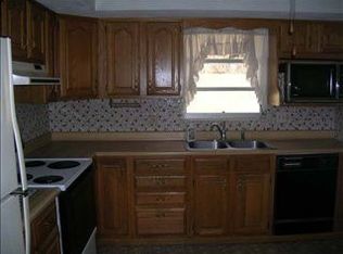 145 Larkspur Dr, Huntington, WV 25705