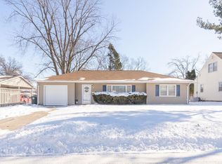 425 Beverly Hills St, Waterloo, IA 50701