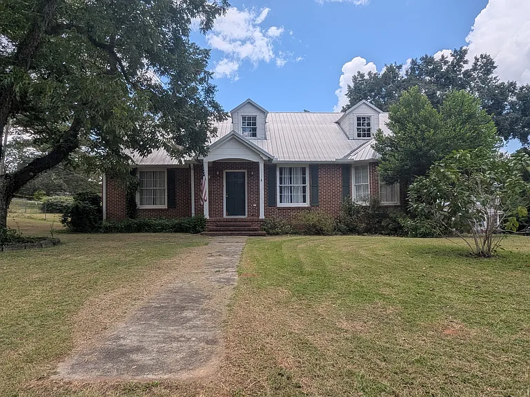 178 Edgewood Dr — Photo 1