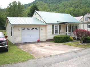50 Talbit Addition Road, Dixie, WV 25059