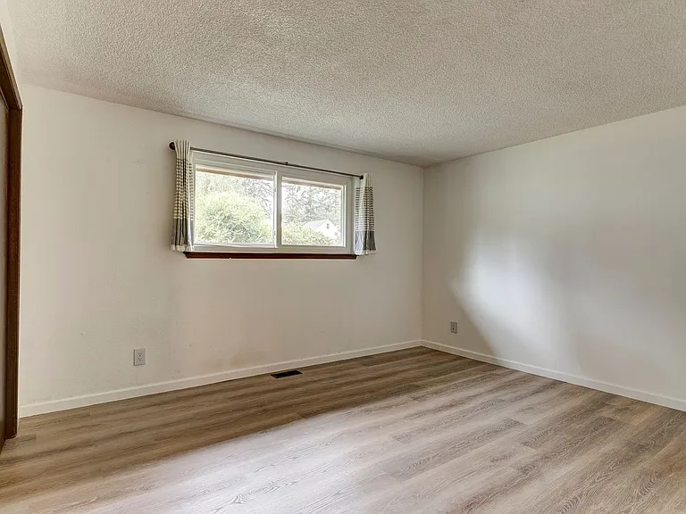 2156 Fairway Ln — Photo 15