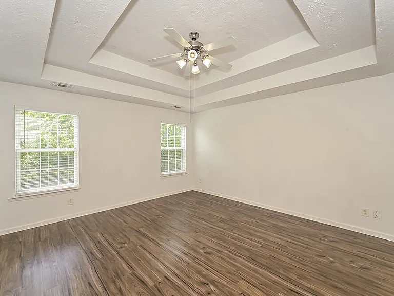 1108 Harmony Ln — Photo 9
