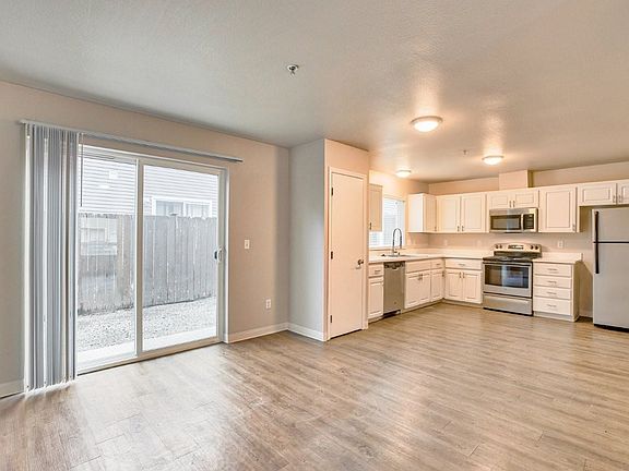2nd image of 5608 112th St E #6474900