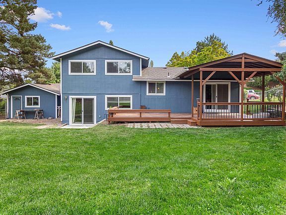 3rd image of 2017 Sheridan Pl