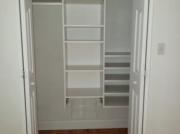 6812 N Wayne Ave, Chicago, IL 60626