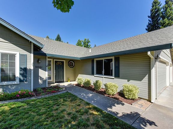 3rd image of 3061 Merrywood Cir