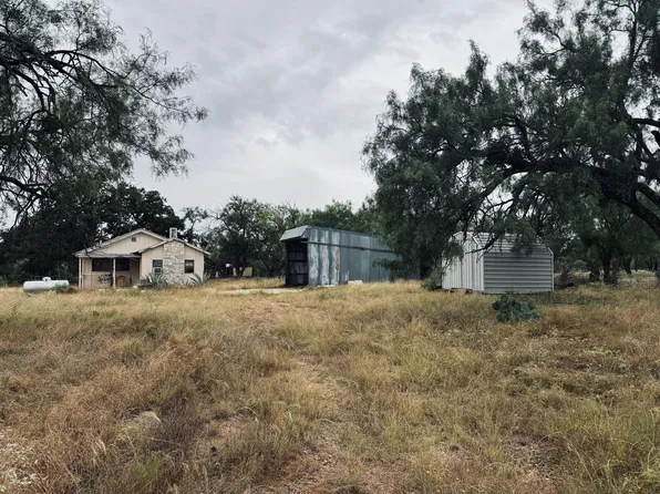701 Hi Line Dr, Buchanan Dam, TX 78609