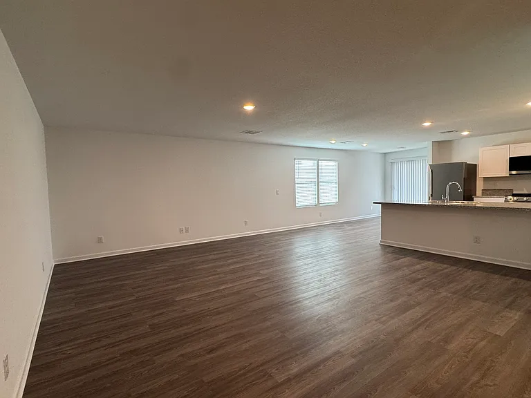 2800 Steamship Dr — Photo 4