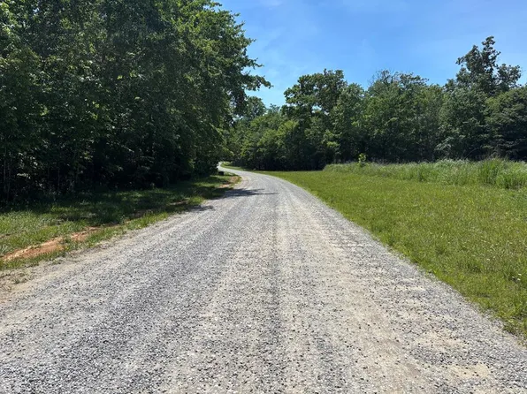 235 Long Branch Rd, Spencer, TN 38585