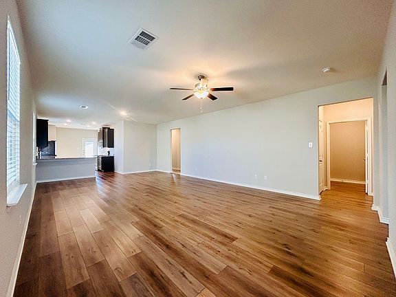 3rd image of 401 Liberty Meadows Dr