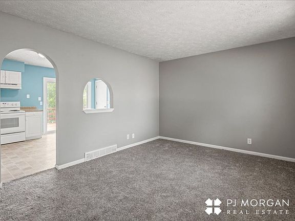 4th image of 6805 S 135th Ave