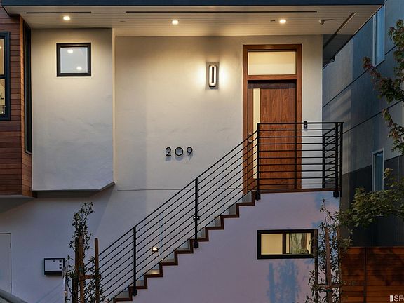 3rd image of 209 Prentiss St