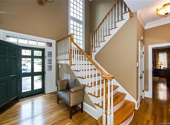 2nd image of 5108 Fairlawn Crescent Ct