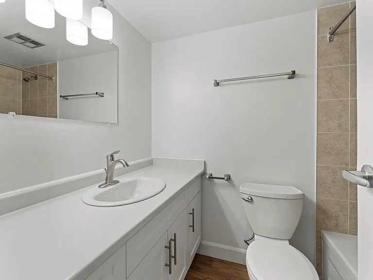 343 Grand Ave E — Photo 11